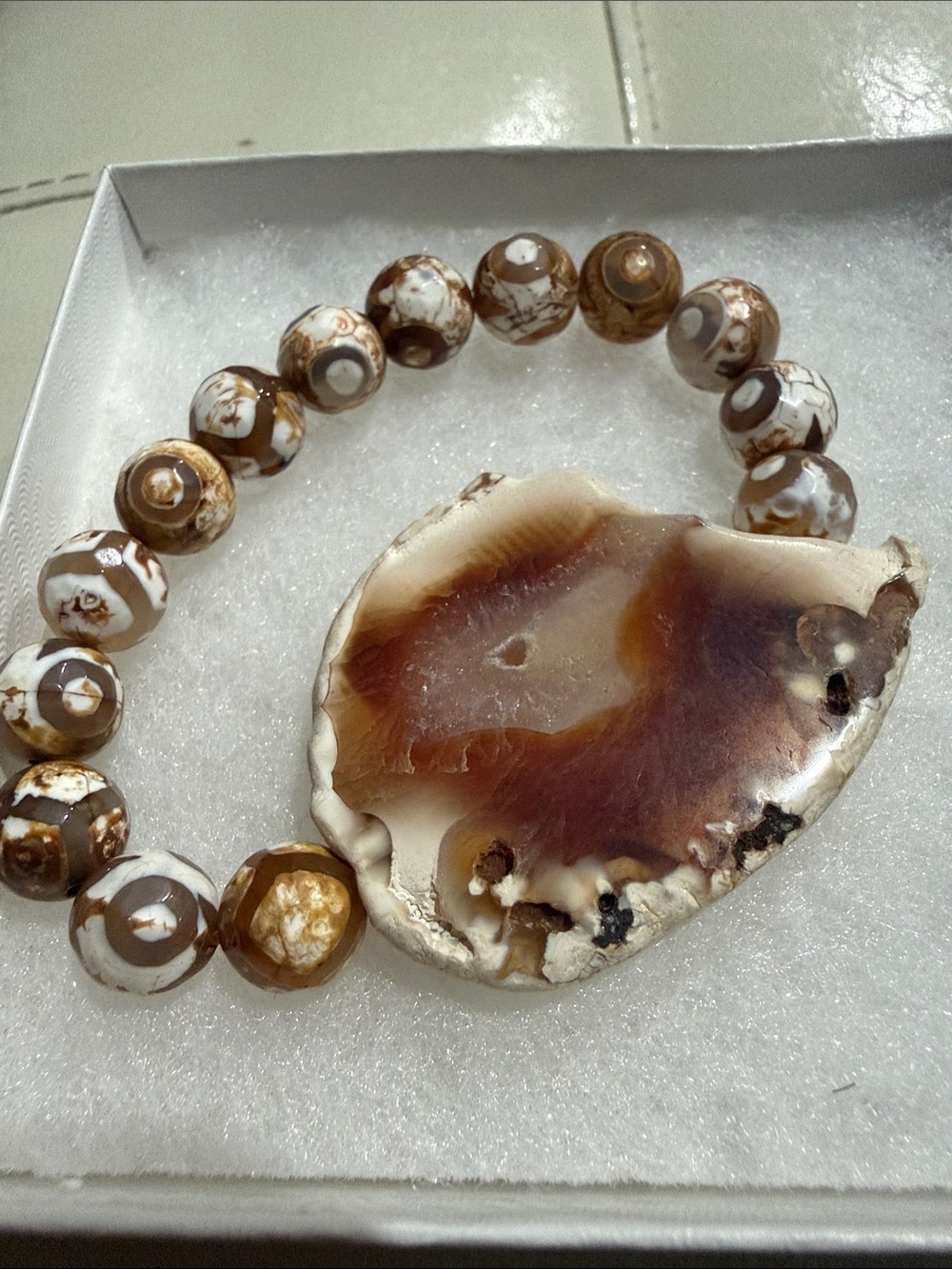 Brown and White Agate Bead Stretch Bracelet